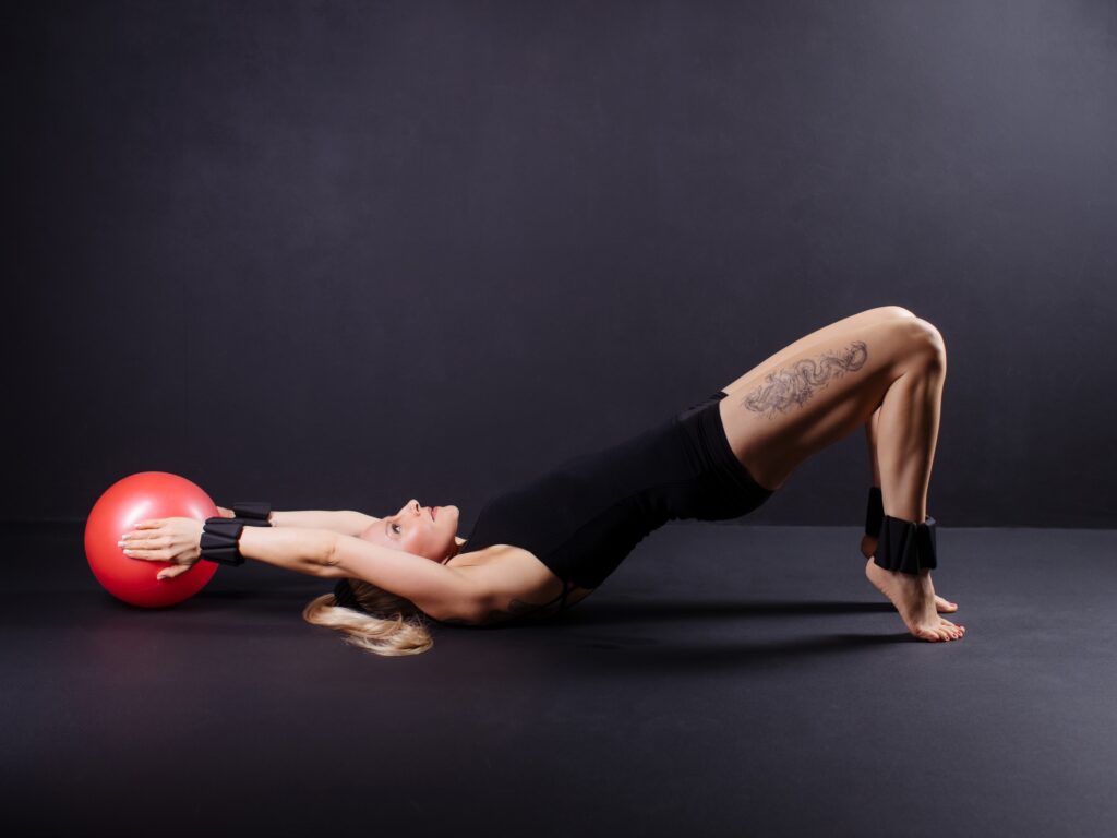 Bewegung mit einem Fitnessball